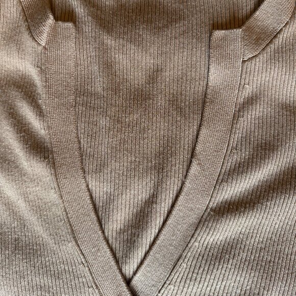 Carrie Short Sleeve Cardigan Size L - Picture 6 of 10